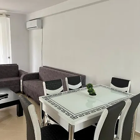 Casa Mia Twin Towers 아파트